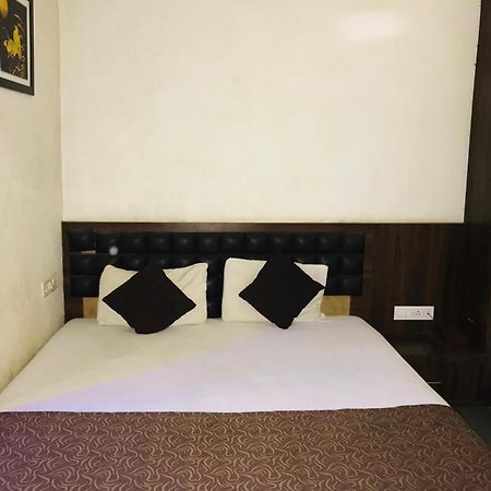 Liva Rooms Nashik Εξωτερικό φωτογραφία